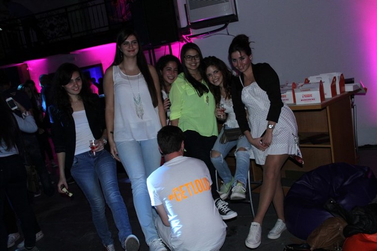 Online Collaborative Party